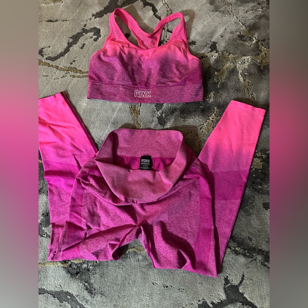 NEW never worn active outfit
Size Large